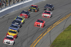 Kevin Harvick, Stewart-Haas Racing Chevrolet leads