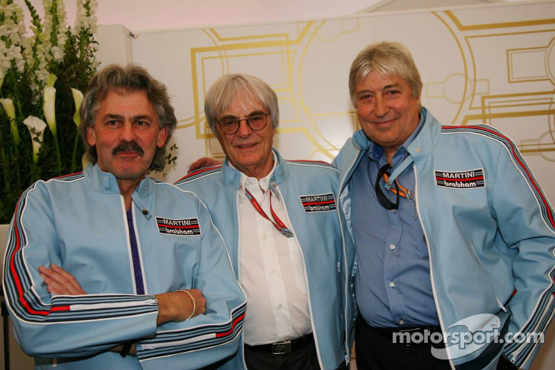 The Ex Brahbam team Gordon Murray, ex Brabham and McLaren Designer with Bernie Ecclestone and Herbie Blash, FIA observer