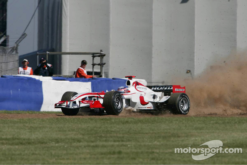 Takuma Sato trouble