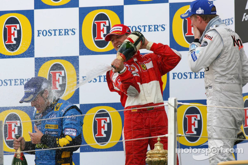 Podio de F1 en Silverstone 2006: 1. Fernando Alonso, 2. Michael Schumacher, 3. Kimi Räikkönen