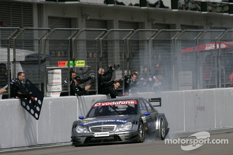 Le vainqueur de la course Bruno Spengler