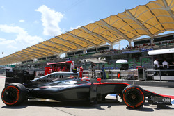 Jenson Button, McLaren MP4-30 leaves the pits
