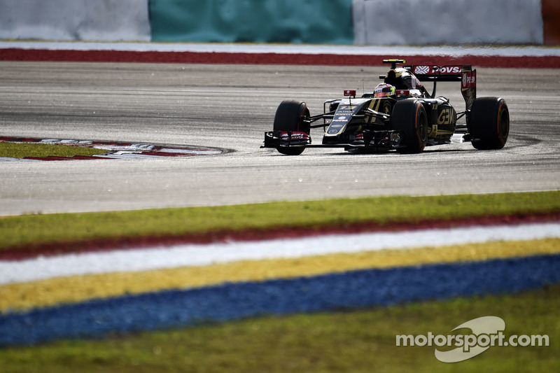 Pastor Maldonado, Lotus F1 E23