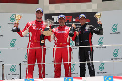 Пепе Ориола, второй, Марк Жене, победитель, Craft-Bamboo Lukoil, SEAT, Джанни Морбиделли, третий, We
