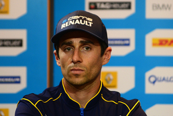 Николя Прост Team e.dams Renault