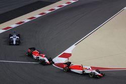 Roberto Merhi, Manor F1 Team devant Will Stevens, Manor F1 Team et Felipe Massa, Williams FW37 au départ de la course