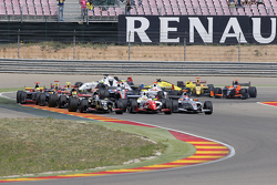 Meindert van Buuren, Lotus prend la tête au départ