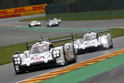 #17 Porsche Team 919 Hybrid : Timo Bernhard, Mark Webber, Brendon Hartley et #19 Porsche Team 919 Hybrid Nico Hulkenberg, Earl Bamber, Nick Tandy