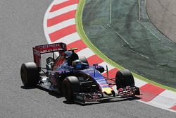 Carlos Sainz Jr., Scuderia Toro Rosso STR10