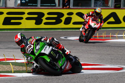 Jonathan Rea, Kawasaki, et Chaz Davies, Ducati Team
