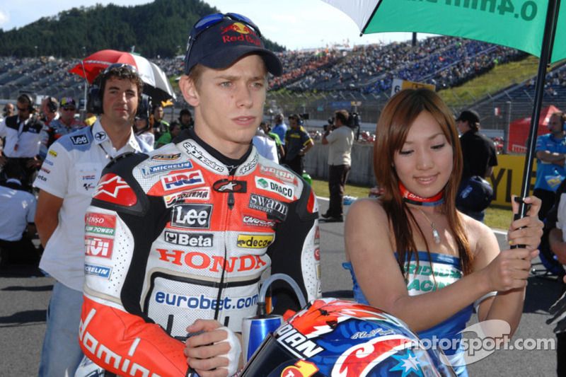 Casey Stoner en la parrilla de salida