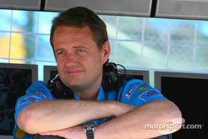 And Steve Nielsen also hasn’t given up and joins Team Lotus at the end of the year