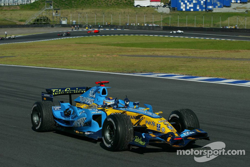 Wereldkampioen F1 van 2006  Fernando Alonso viert