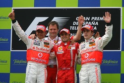 Podium: Sieger Felipe Massa, 2. Lewis Hamilton, 3. Fernando Alonso