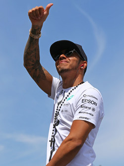 Lewis Hamilton, Mercedes AMG F1 en el desfile de pilotos
