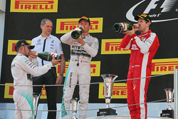 Podium : Lewis Hamilton, Mercedes AMG F1, deuxième; Nico Rosberg, Mercedes AMG F1, vainqueur; Sebastian Vettel, Ferrari, troisième