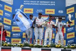 Carrera 2 Podio: José María López e Yvan Muller, Citroen Mundial equipo de Turismos y Tiago Monteiro