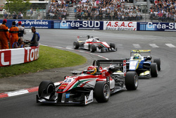 Lance Stroll, Prema Powerteam, Dallara Mercedes-Benz, en Alessio Lorandi, Van Amersfoort Racing, Dal