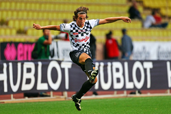 Roberto Merhi Manor F1 Team en el partido de fútbol a beneficio