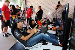 Sergio Perez, Sahara Force India F1, im Simulator