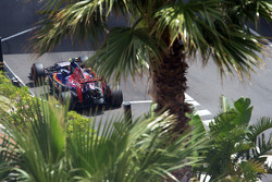 Carlos Sainz Jr., Scuderia Toro Rosso STR10