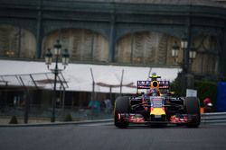 Daniil Kvyat, Red Bull Racing RB11