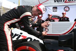 Ganador de la pole Will Power, del equipo Penske Chevrolet