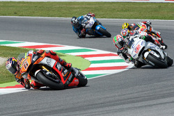 Stefan Bradl, Forward Racing Yamaha y Nicky Hayden, Aspar Racing Team Honda