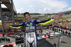 Valentino Rossi, Yamaha Factory Racing, troisième