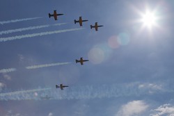 Самолёты в небе над Сочи Автодромом