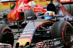 Карлос Сайнс-мл., Scuderia Toro Rosso