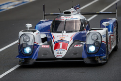 #1 Toyota Racing Toyota TS040 Hybrid: Sébastien Buemi, Anthony Davidson, Kazuki Nakajima