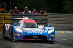 #21 Nissan Motorsports Nissan GT-R LM NISMO: Tsugio Matsuda, Lucas Ordonez, Mark Shulzhitskiy
