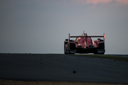 #17 Porsche Team Porsche 919 Hybrid : Timo Bernhard, Mark Webber, Brendon Hartley