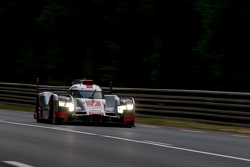 #7 Audi Sport Team Joest Audi R18 e-tron quattro: Marcel Fässler, Andre Lotterer, Benoit Tréluyer