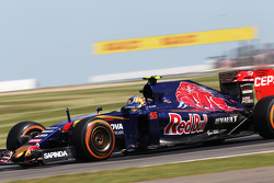 Carlos Sainz Jr., Scuderia Toro Rosso STR10