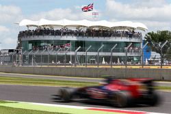 Carlos Sainz Jr., Scuderia Toro Rosso STR10