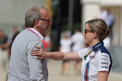 Дидье Котон, менеджер и Сьюзи Вольф, пилот по разработке Williams