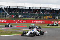 Felipe Massa, Williams FW37 mène la course