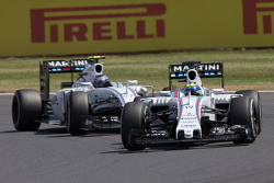 Felipe Massa, Williams FW37 devant Valtteri Bottas, Williams FW37
