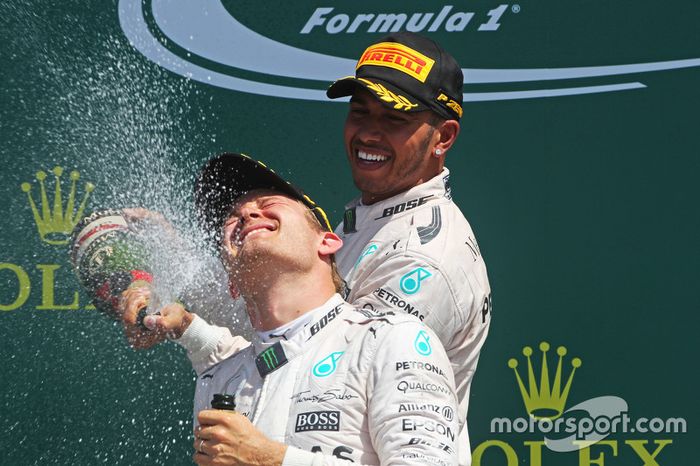 Mercedes: 7 victorias seguidas en 2015