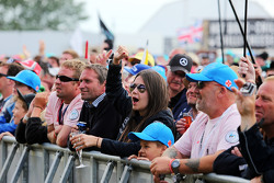 Les fans lors du concert d'après-course