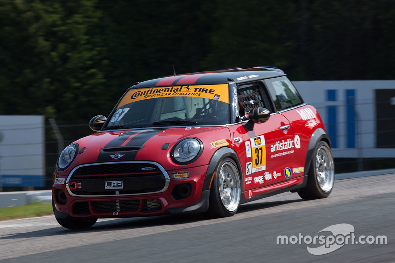 37 Mini John Cooper Works Team Mini Jcw Zach Meyer Remo Ruscitti