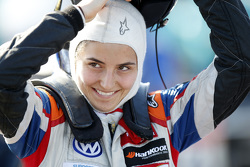 Tatiana Calderon, Carlin Dallara Volkswagen