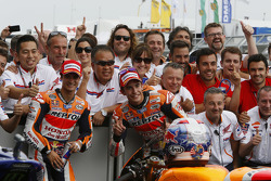 Segundo colocado Dani Pedrosa e o vencedor Marc Marquez, Repsol Honda Team