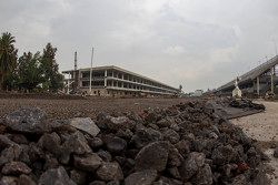 Autódromo Hermanos Rodríguez, recta principal y paddock