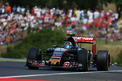Карлос Сайнс мл., Scuderia Toro Rosso STR10
