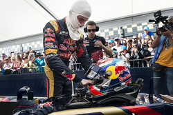 Max Verstappen en el Red Bull Showrun en Assen