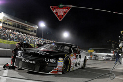 Arrêt aux stands pour Scott Steckly