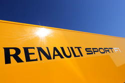 Грузовик Renault Sport